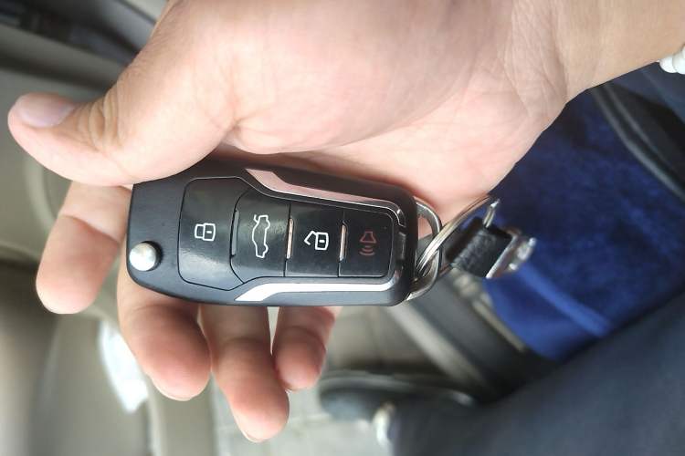 Used Nissan Sylphy 2018 Classic 1.6XE+ Manual Luxury Edition Vehicle Key