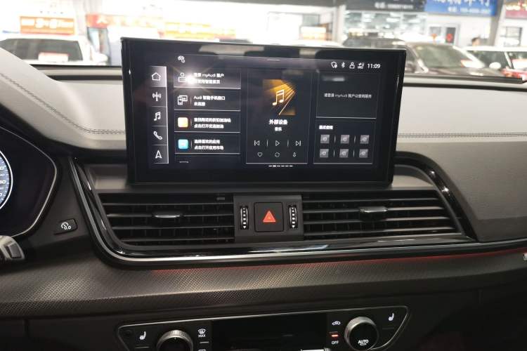 Used Audi Q5L 2022 Updated 40T Luxury Dynamic Edition Audio And AC Panel