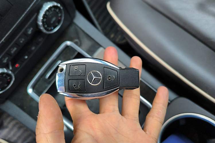 Used Mercedes-Benz GLK-Class 2013 Facelift GLK 300 4MATIC Luxury Edition
