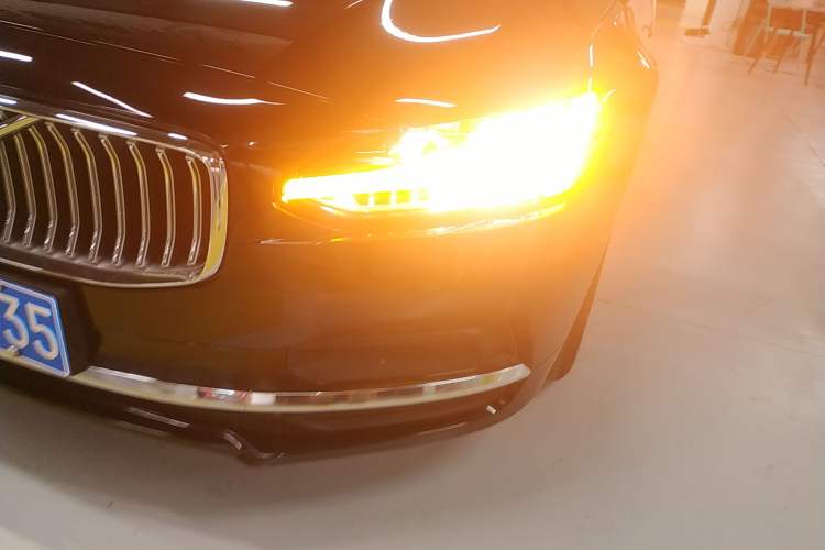 Used Volvo S90 2025 B5 Zhiyi Luxury Edition