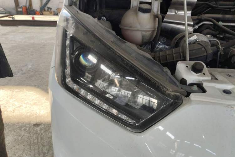 Used JMC Transit 2017 2.8T Commercial Version Short Wheelbase Mid-Roof 6/7/8-Seater JX493
