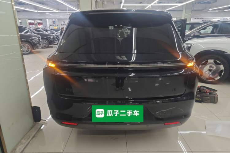 Used Li Auto L8 2023 Pro Model Rear