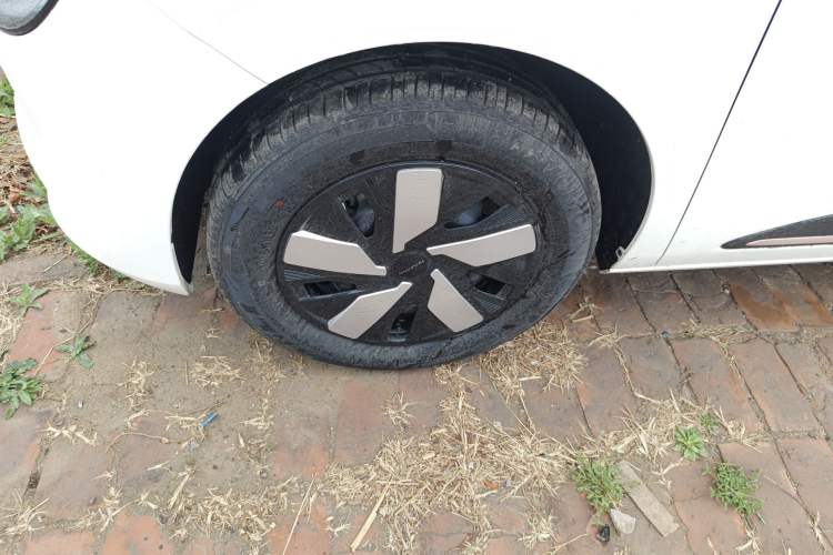 Used Dongfeng NAMMI 01 2025 330KM Youth Edition Left Front Wheel Hub