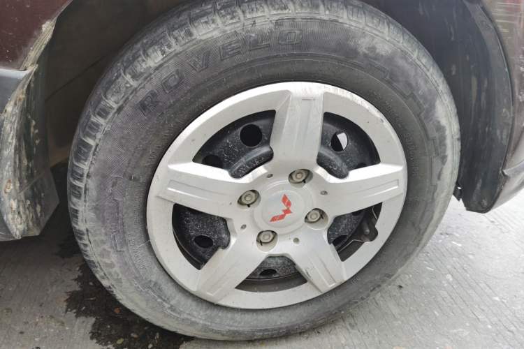 Used Wuling Hongguang 2015 1.2L S Base Model China V Standard Exterior 7