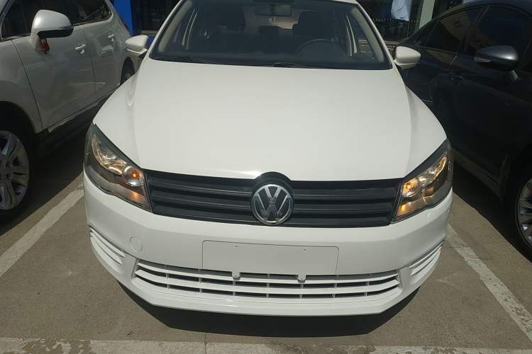 Used Volkswagen Jetta 2013 1.4L Manual Fashion Model Front