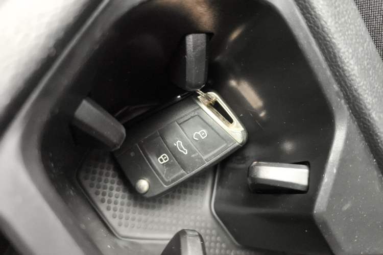 Used Volkswagen Tharu 2021 280TSI Two-Wheel Drive Comfort Edition
