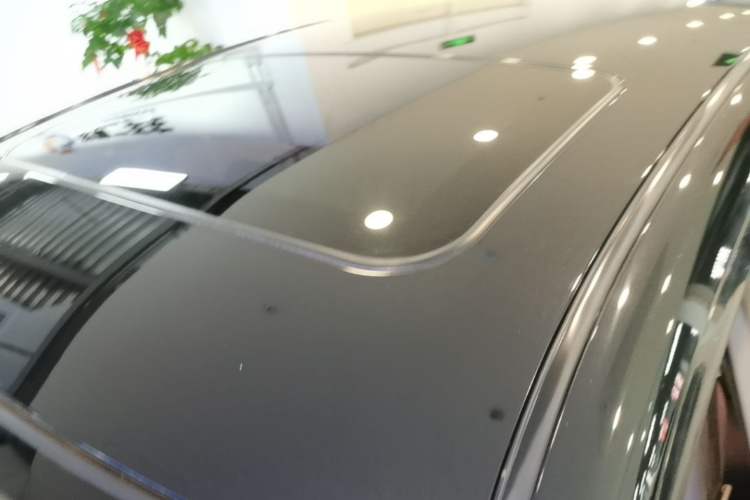 Used Toyota Corolla EX 2013 1.6L Automatic Excellence Edition Roof