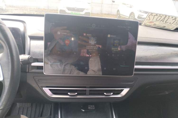 Used BYD Qin New Energy 2019 High-Range Luxury Model Audio And AC Panel