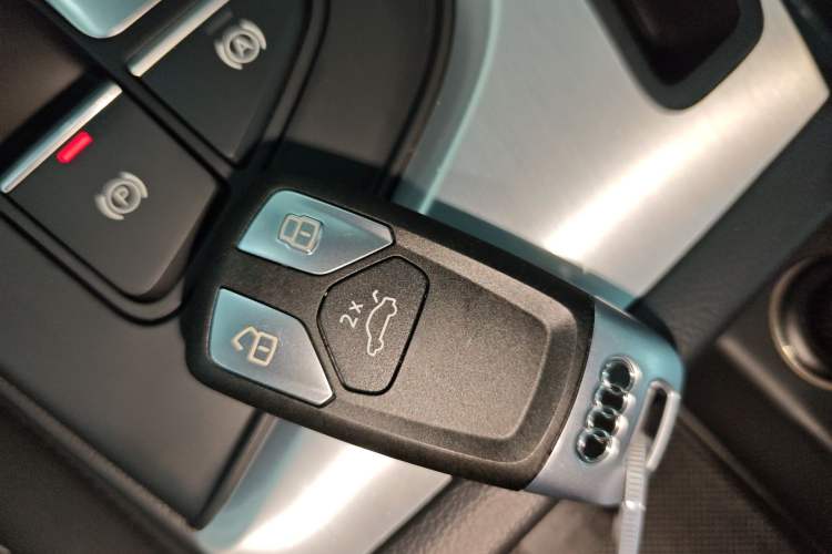 Used Audi A4L 2020 40 TFSI Fashion Dynamic Model
