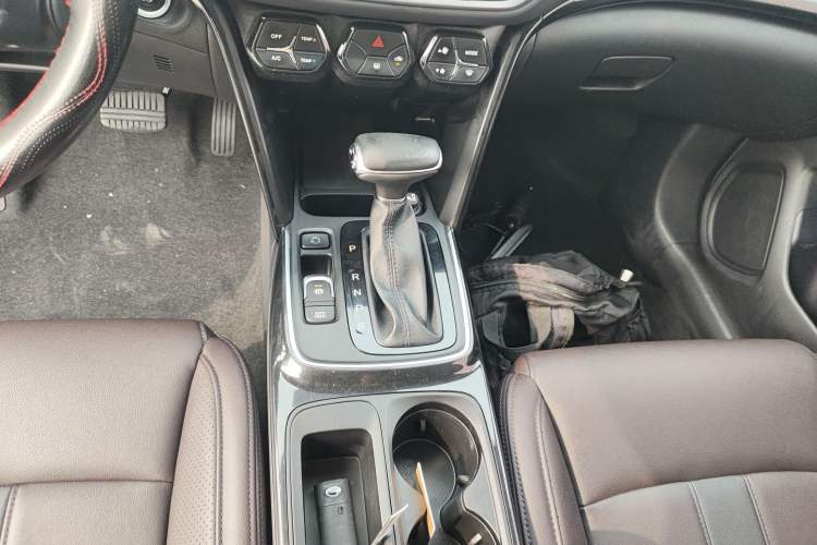 Used GAC Trumpchi GS4 2019 270T Automatic Two-Wheel Drive Elite Edition Gear Lever