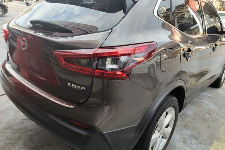 Used Nissan Qashqai 2022 2.0L CVT XV Smart Enjoyment Version Exterior 3