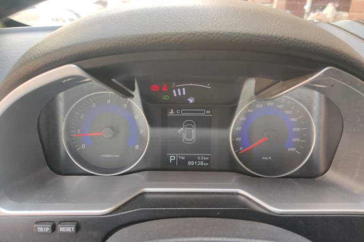 Used Geely Auto Emgrand 2016 Sedan 1.5L CVT Upward Version Instrument Cluster