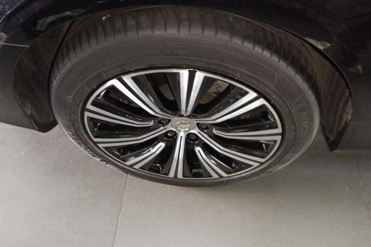 Used Volvo S90 New Energy 2021 T8 eDrive Hybrid Zhiyi Luxury Edition
