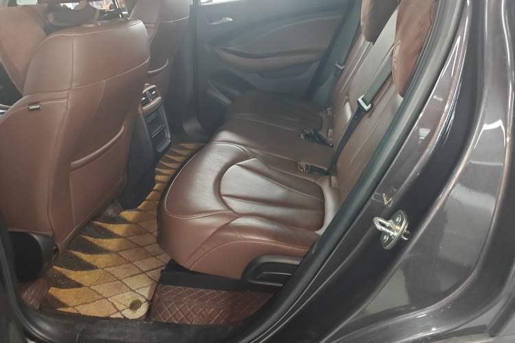 Used Buick Envision 2018 28T Four-Wheel Drive Elite Version Left Rear Seat