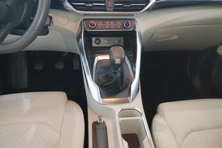 Used SAIC MAXUS G50 2023 1.5T Manual Comfort A