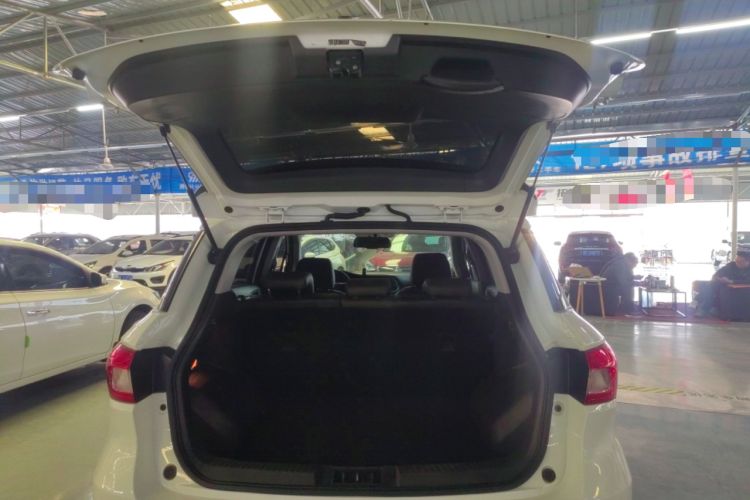 Used GAC Trumpchi GS4 2017 235T Automatic Two-Wheel Drive Luxury Smart Connectivity Version Trunk