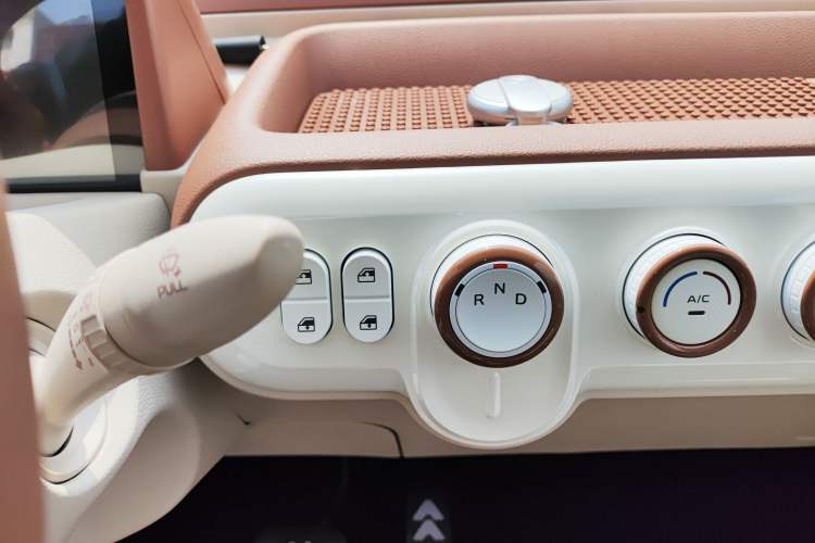 Used Bestune Pony 2026 Model 222km Cute Horse Plus Gear Lever