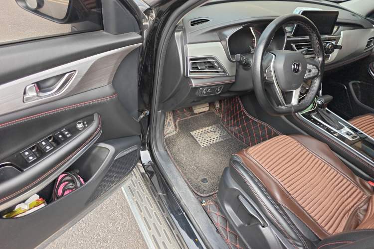 Used Changan CS75 2020 280T DCT Luxury Model China VI Standard