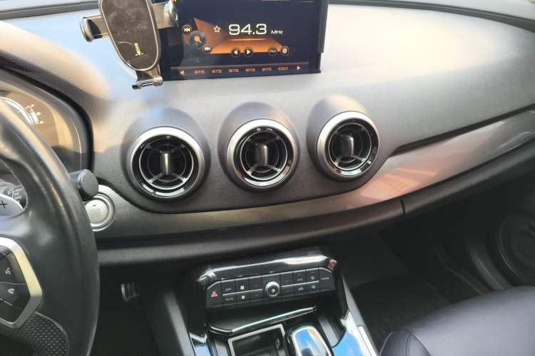 Used Wey VV7 2017 2.0T Flagship Model
