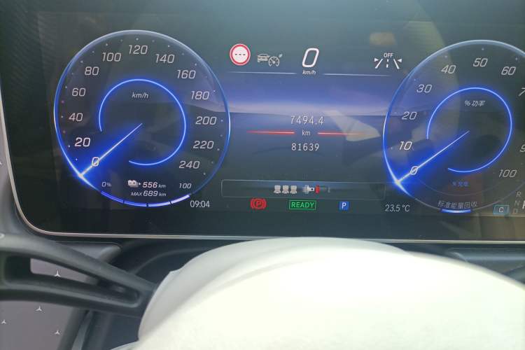 Used Mercedes-Benz EQE 2022 350 First Edition Special Version Odometer Close Up