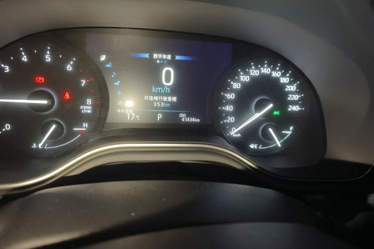 Used Toyota Avalon 2022 2.0L Luxury Edition Odometer Close Up