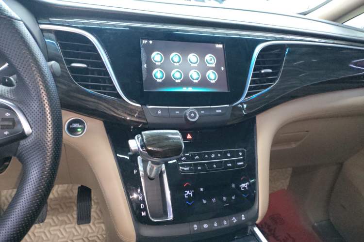 Used Buick GL8 2017 ES 28T Flagship Model China V Standard