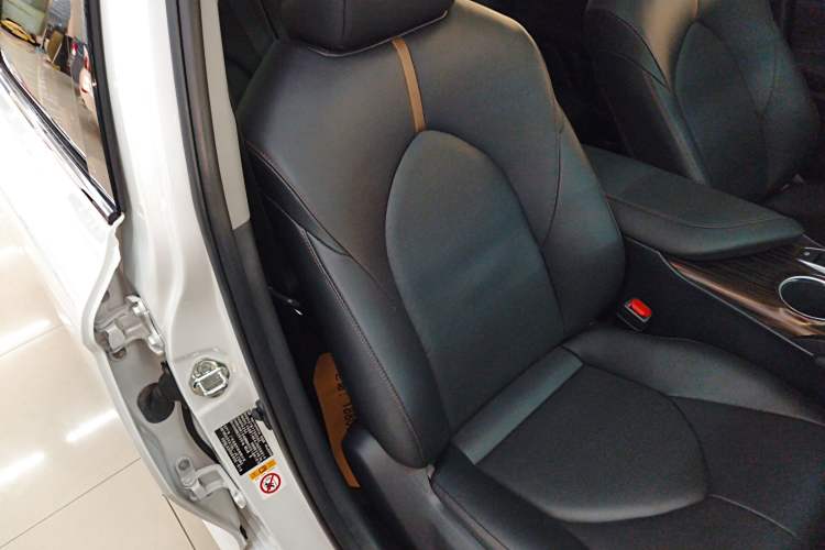 Used Toyota Camry 2018 2.5G Luxury Edition
