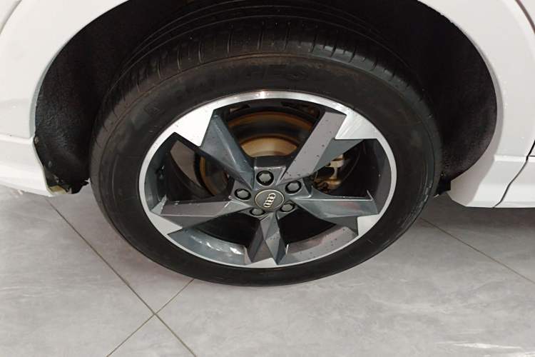 Used Audi Q3 2019 35 TFSI Fashion Dynamic Model
