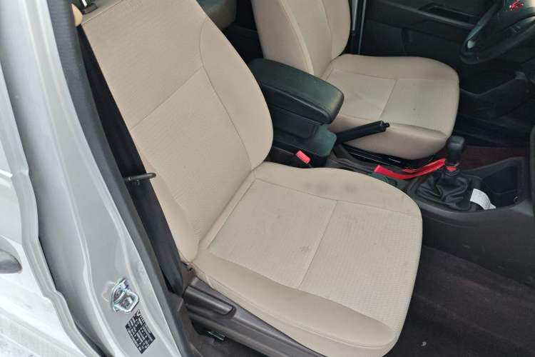 Used Wuling Hongguang V 2022 1.5L Jingqu Edition Electric-Assist LAR
