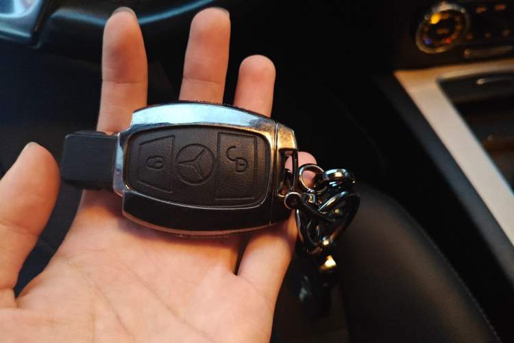 Used Mercedes-Benz GLK-Class 2015 GLK 260 4MATIC Dynamic Edition Ultimate Version Vehicle Key