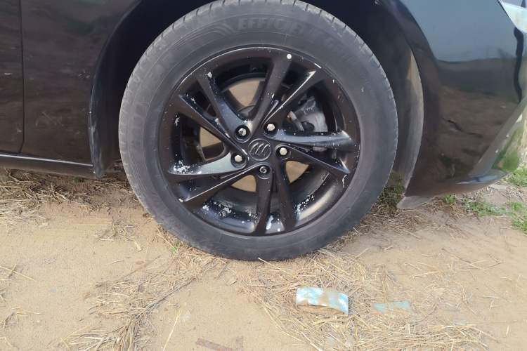 Used Buick Regal 2021 552T Elite Edition Right Front Wheel Hub