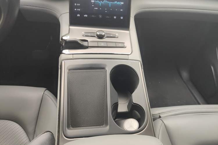 Used Nio EC6 2020 475 km Performance Version Gear Lever