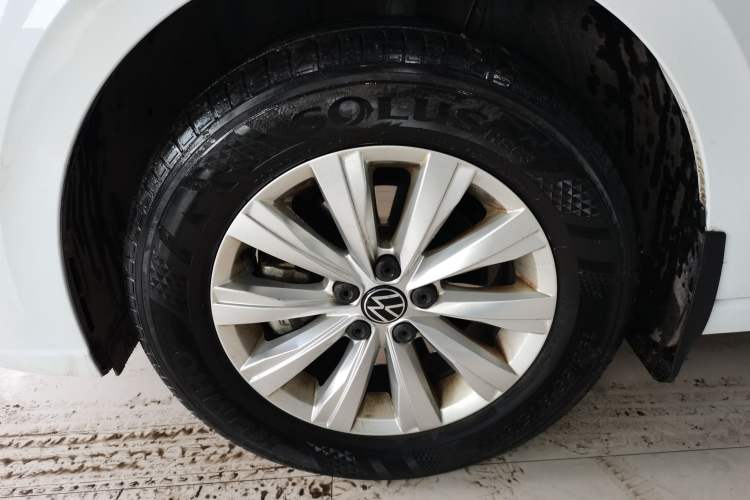 Used Volkswagen Lavida 2023 New Sharp 1.5L Manual New Comfort Edition