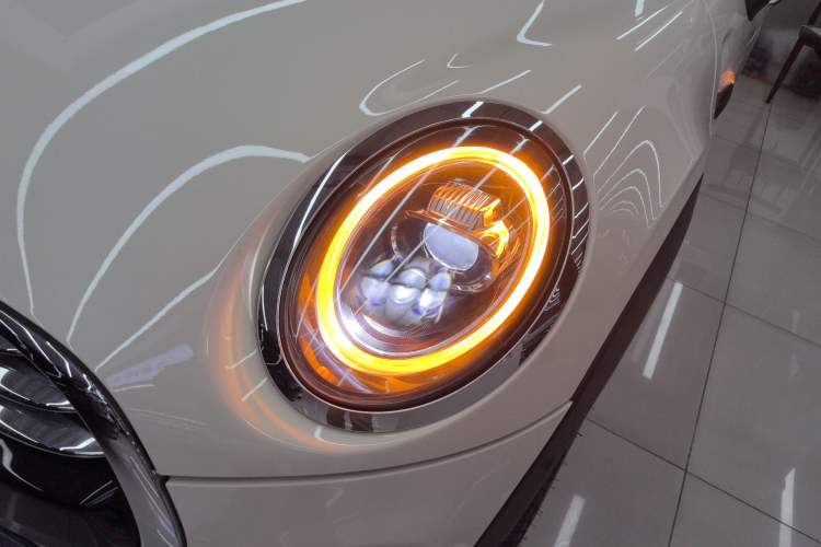 Used MINI MINI 2019 1.5T COOPER Artist Five-Door Edition