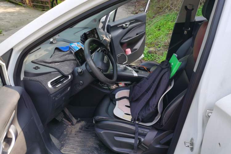 Used Geometry C 2022 Blueberry C400 Driver Seat