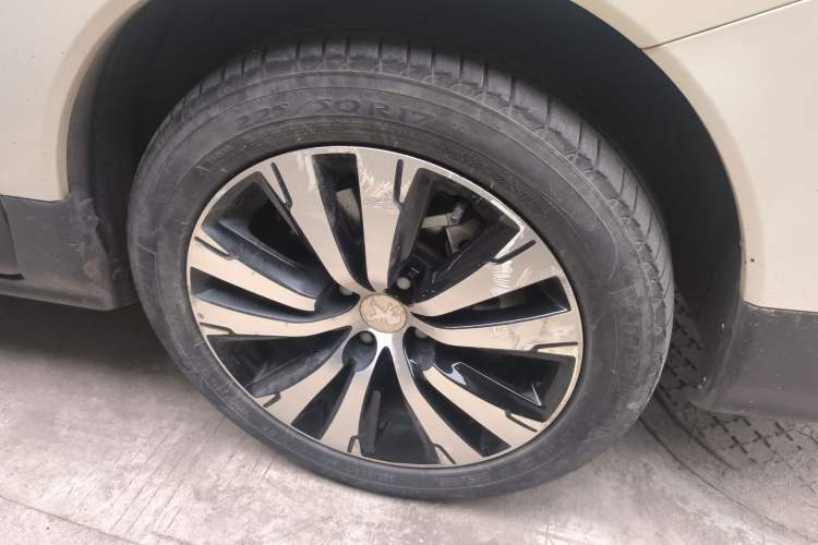 Used Peugeot 3008 2018 2.0L Automatic Trend Edition Right Front Wheel Hub