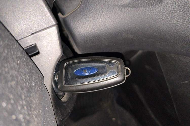 Used Ford Focus 2012 Sedan 1.6L Automatic Fashion Edition