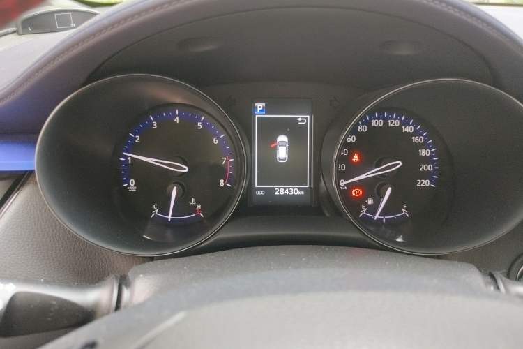Used Toyota C-HR 2018 2.0L Leading with Sunroof China V Standard Instrument Cluster