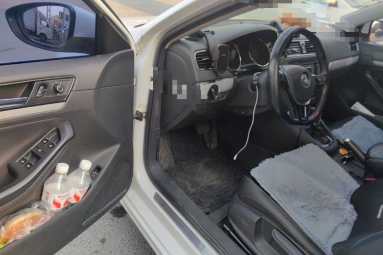 Used Volkswagen Sagitar 2015 230TSI Automatic Comfort Version