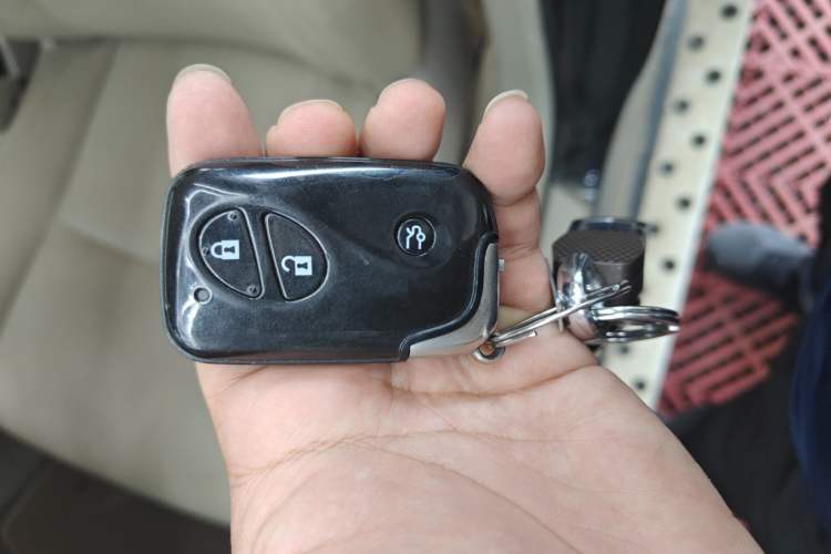 Used BYD S6 2014 2.0L Manual Luxury 5-Seater