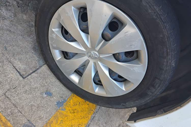 Used Toyota YARiS L Zhi Xiang 2017 1.5E CVT Dynamic Edition Right Front Wheel Hub