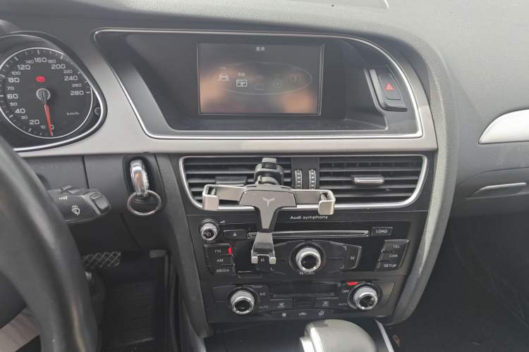 Used Audi A4L 2015 35 TFSI Automatic Standard Model
