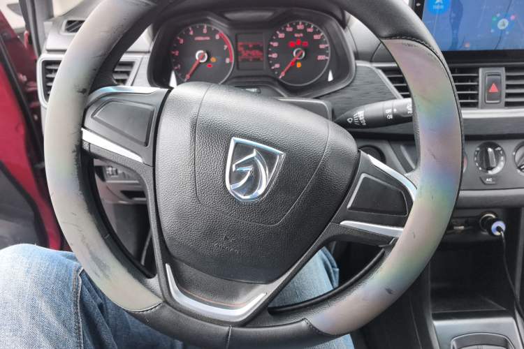 Used Baojun 310 2016 1.2L manual Comfort trim level