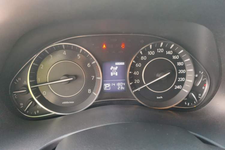 Used Nissan Patrol 2017 4.0L XE Middle East Version Instrument Cluster