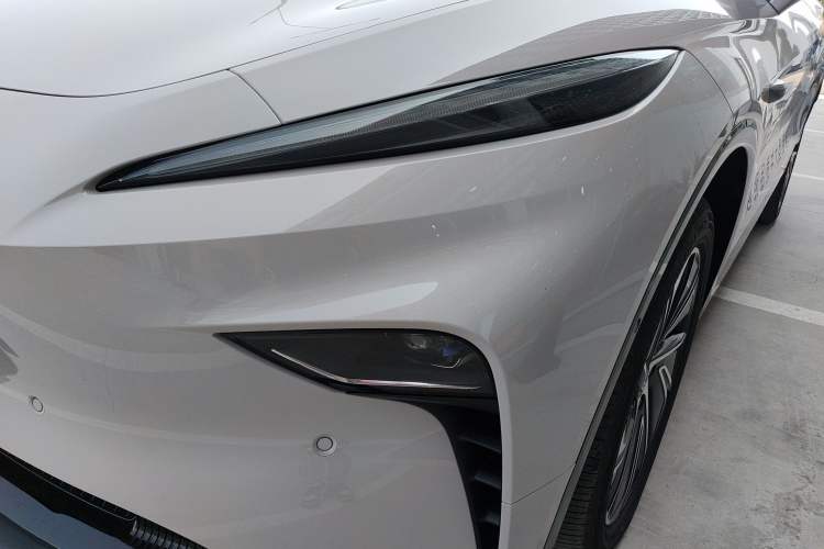 Used Rising R7 2025 Model Advanced Edition
