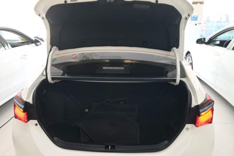 Used Toyota Corolla Hybrid E+ 2019 1.8L E-CVT Leading Edition Trunk