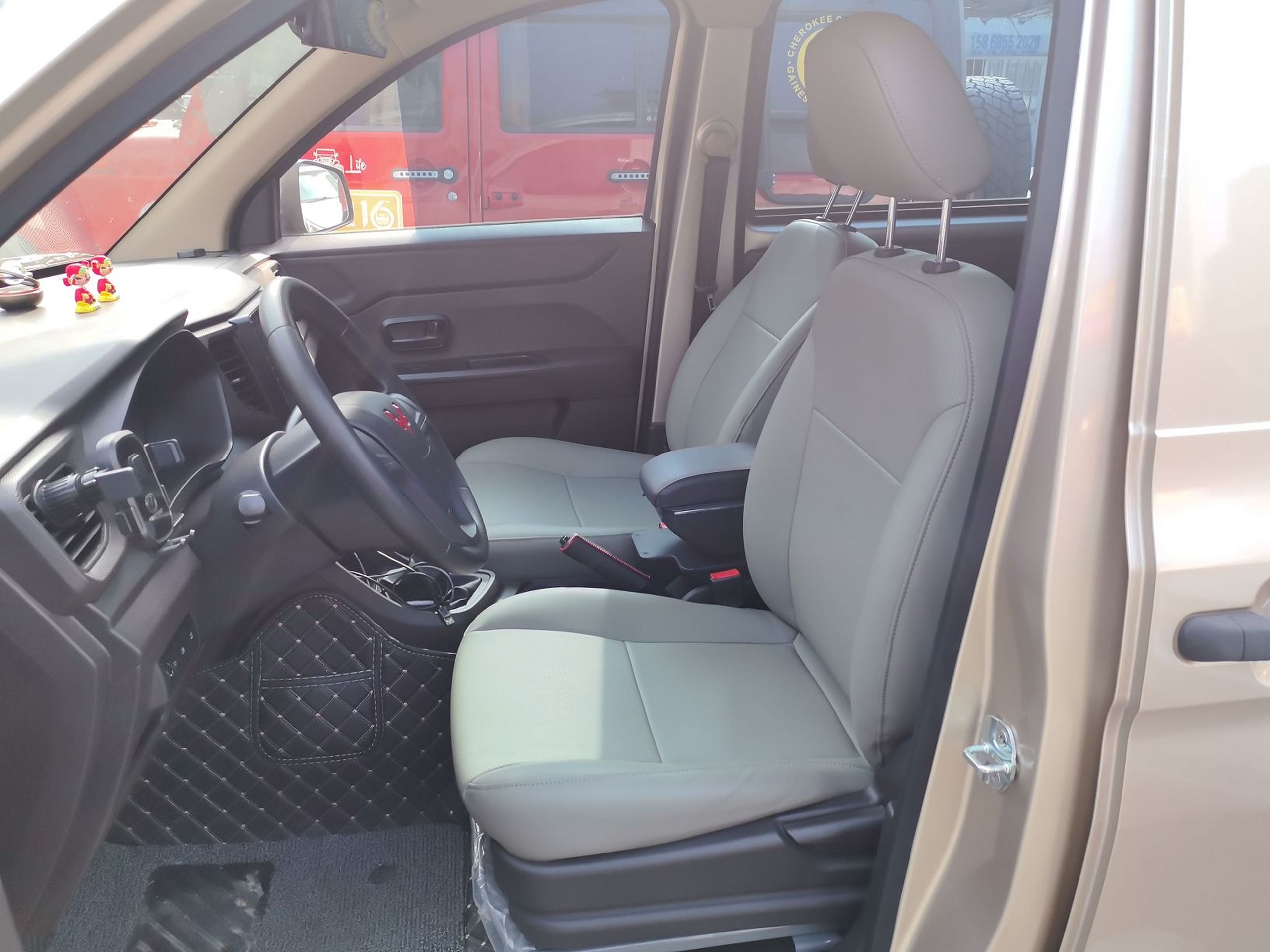 Interior delantero