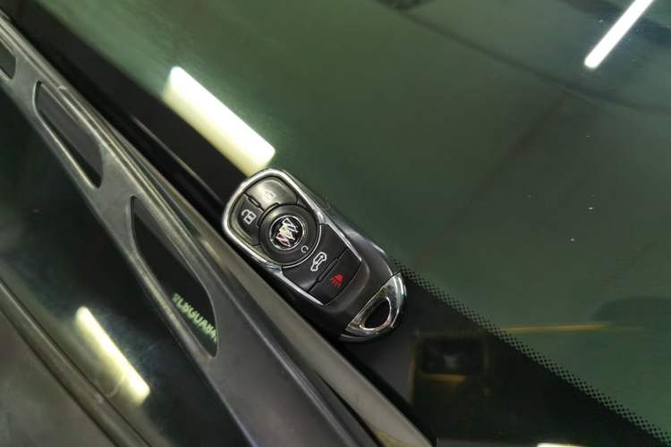 Used Buick GL8 2023 Land Executive Class 652T Luxury Model