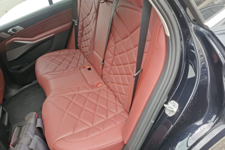 Used BMW X5 2023 xDrive 30Li Luxury M Sport Package Left Rear Seat