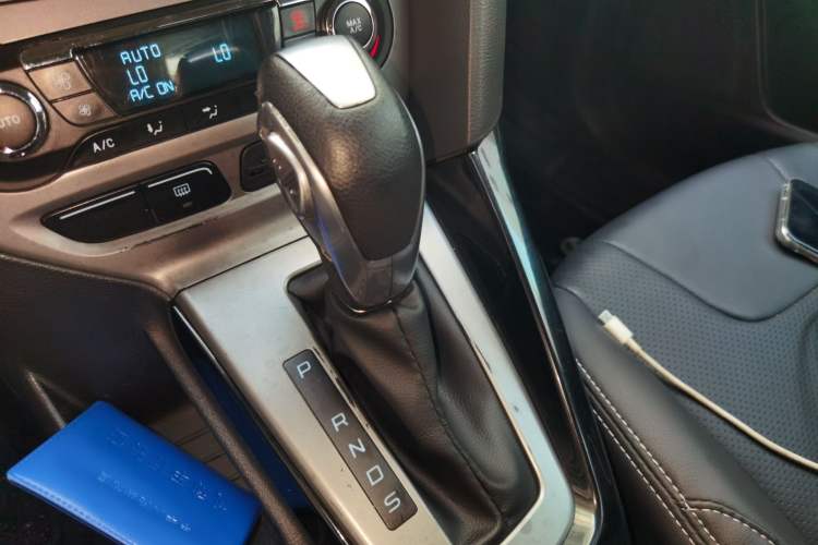 Used Ford Focus 2012 Sedan 1.6L Automatic Fashion Edition